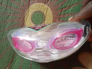 Pink Swimming Goggles 2