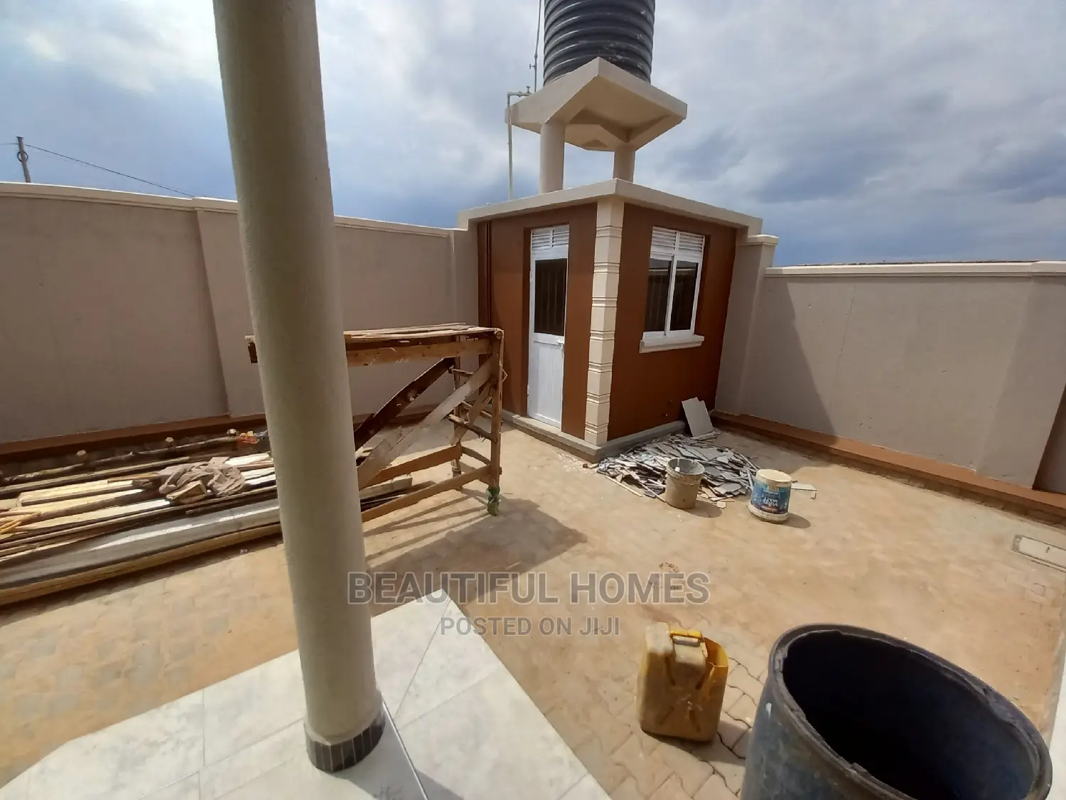 Furnished 4bdrm House in Kira for Sale