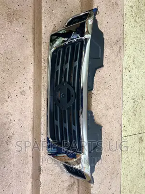 Nissan Navara Grille