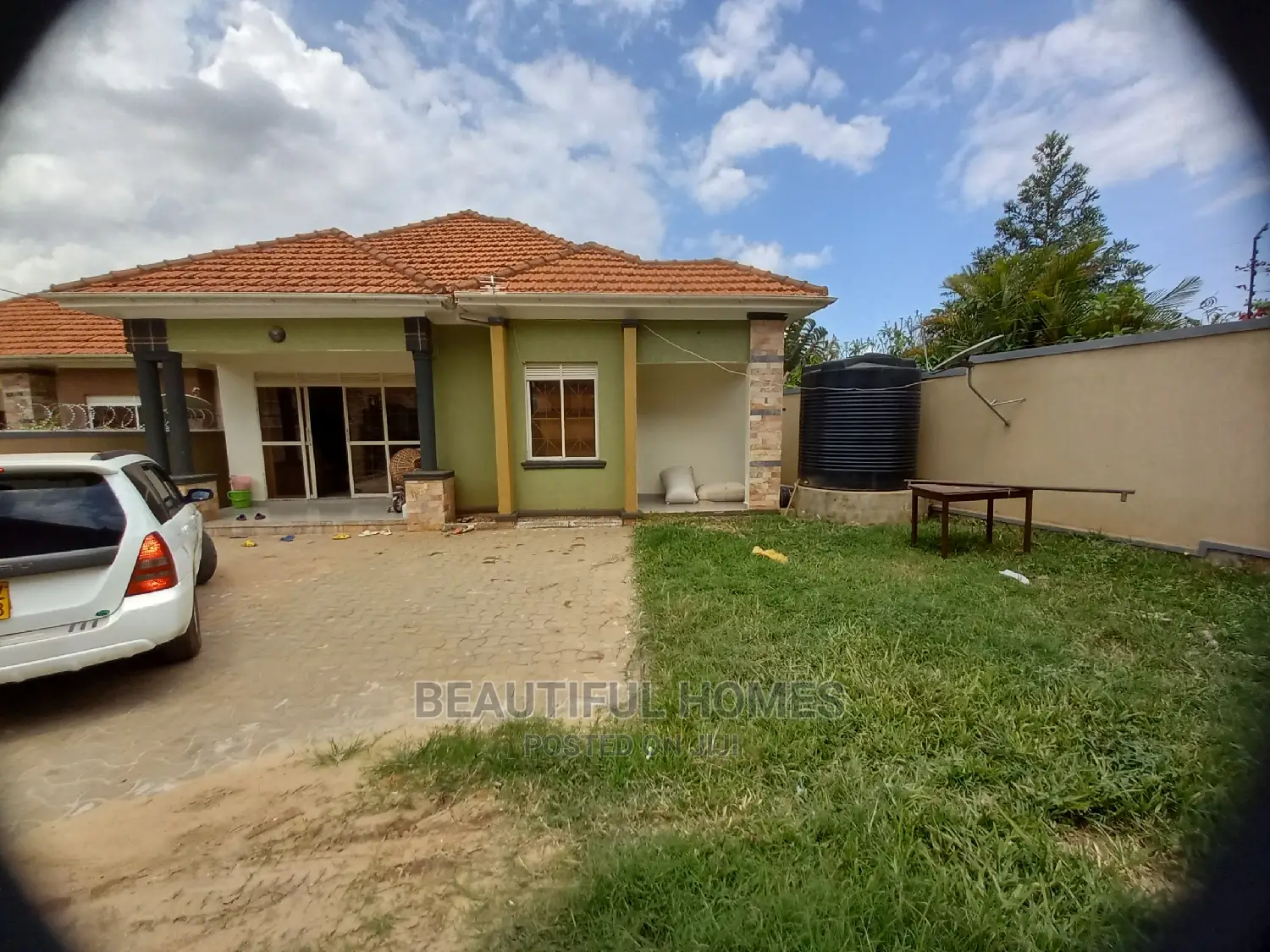 Furnished 4bdrm House in Kira Corporate for Sale