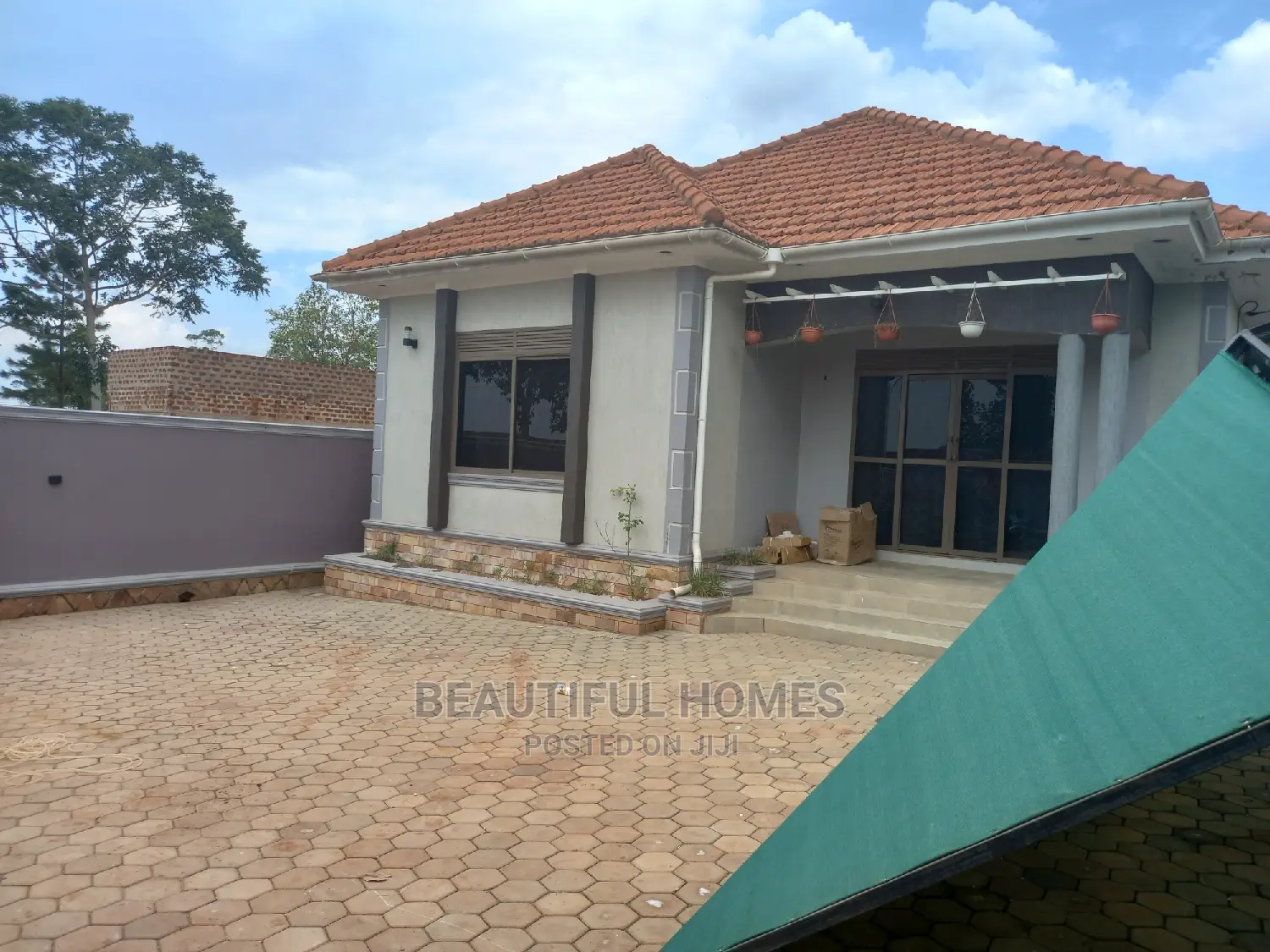 Furnished 4bdrm Bungalow in Nakwero, Kira for Sale