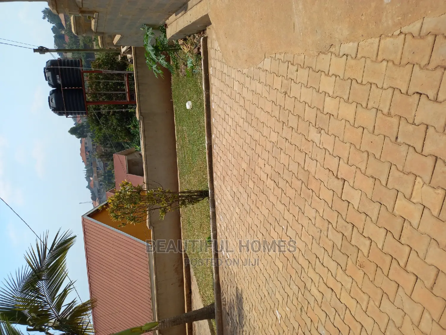 Furnished 3bdrm Bungalow in Kira Corporate for Sale