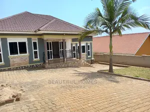 Furnished 3bdrm House in Kira Organised for Sale