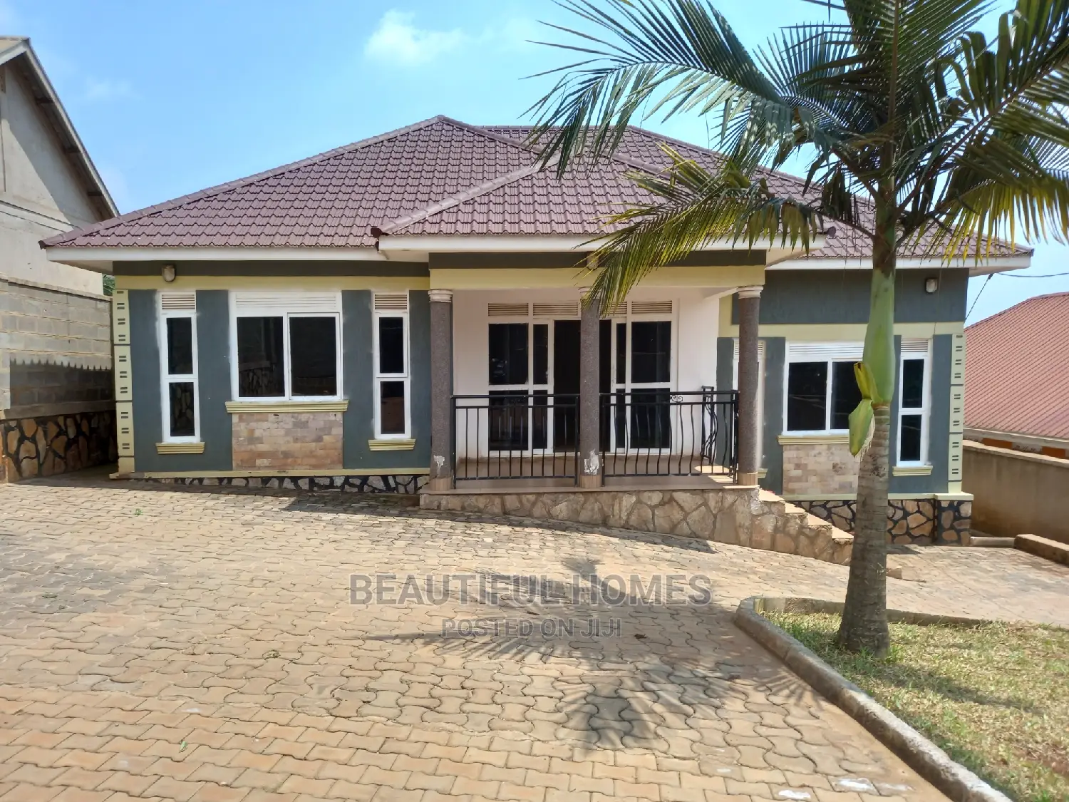 Furnished 3bdrm House in Kira for Sale