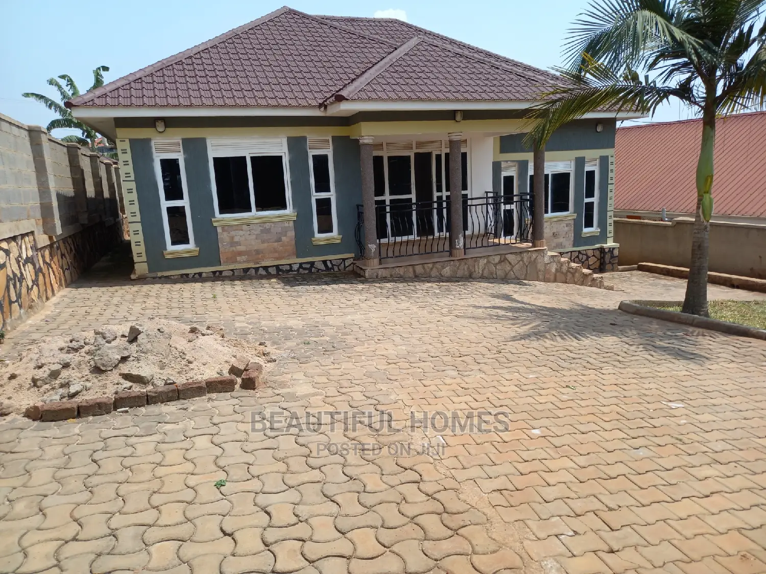 Furnished 3bdrm Bungalow in Kira Wealthy for Sale