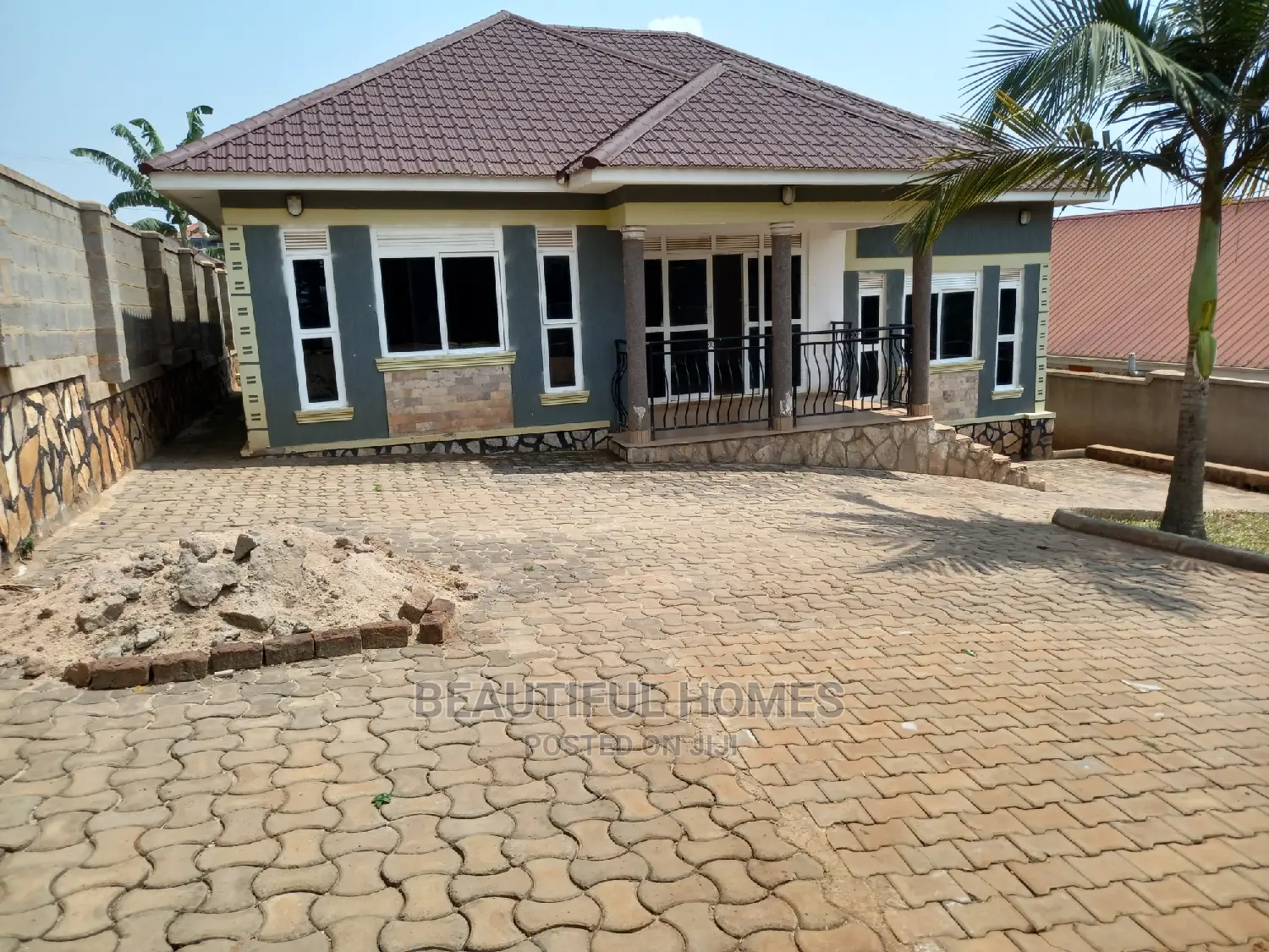 Furnished 3bdrm Bungalow in Kira Wealthy for Sale