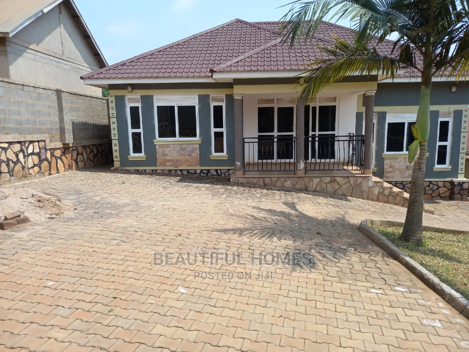 Furnished 3bdrm House in Kira Grand for Sale