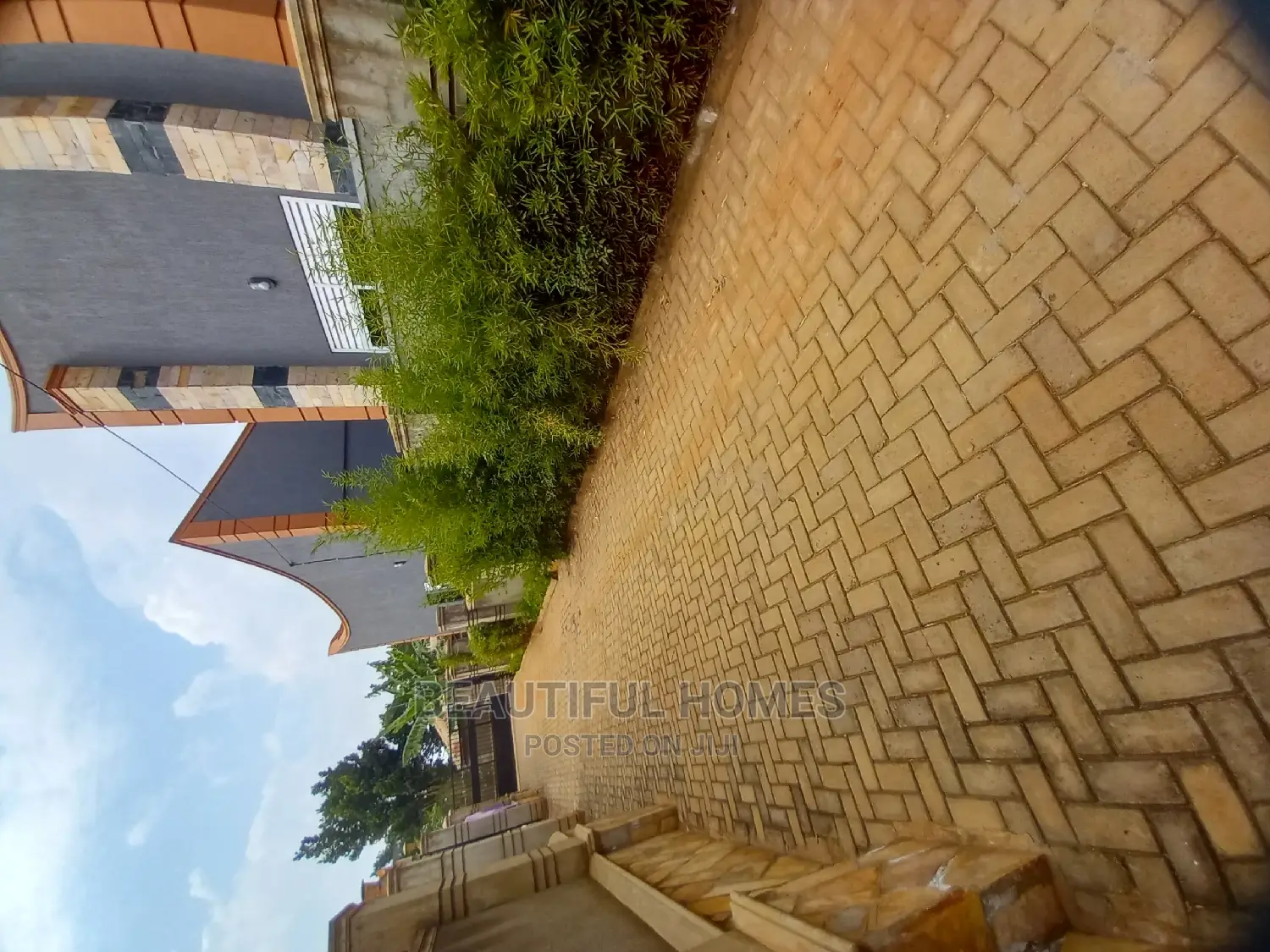Furnished 3bdrm Maisonette in Najjera, Kira for Sale