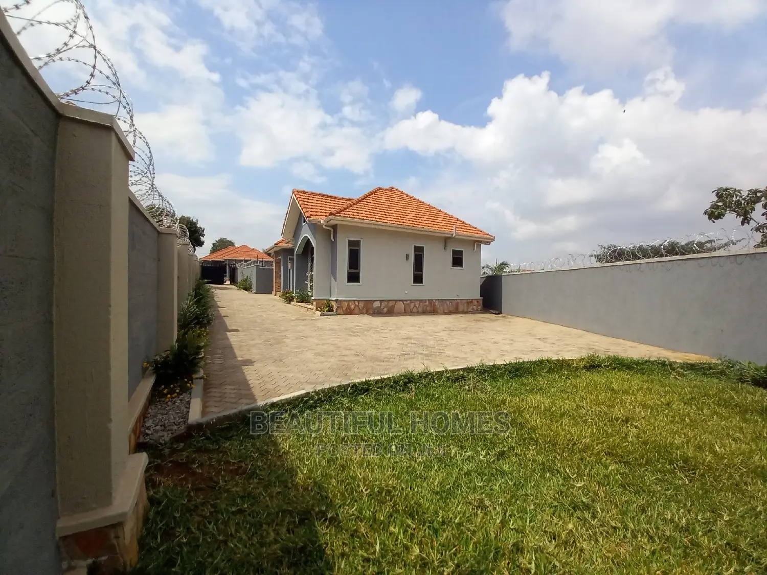 Furnished 4bdrm Bungalow in Kyanja Corporate, Central Division