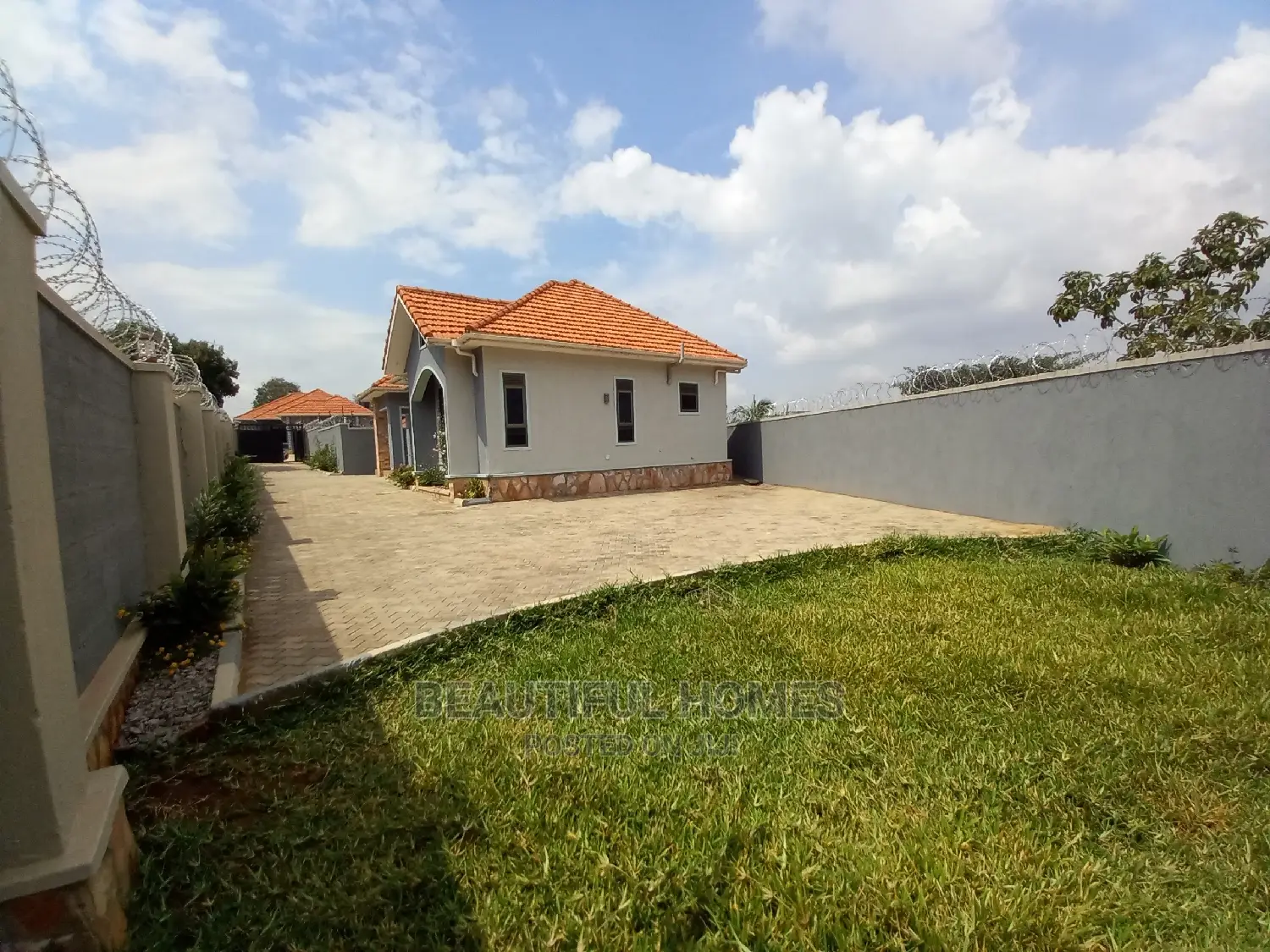 Furnished 4bdrm House in Kyanja Rich, Central Division for Sale