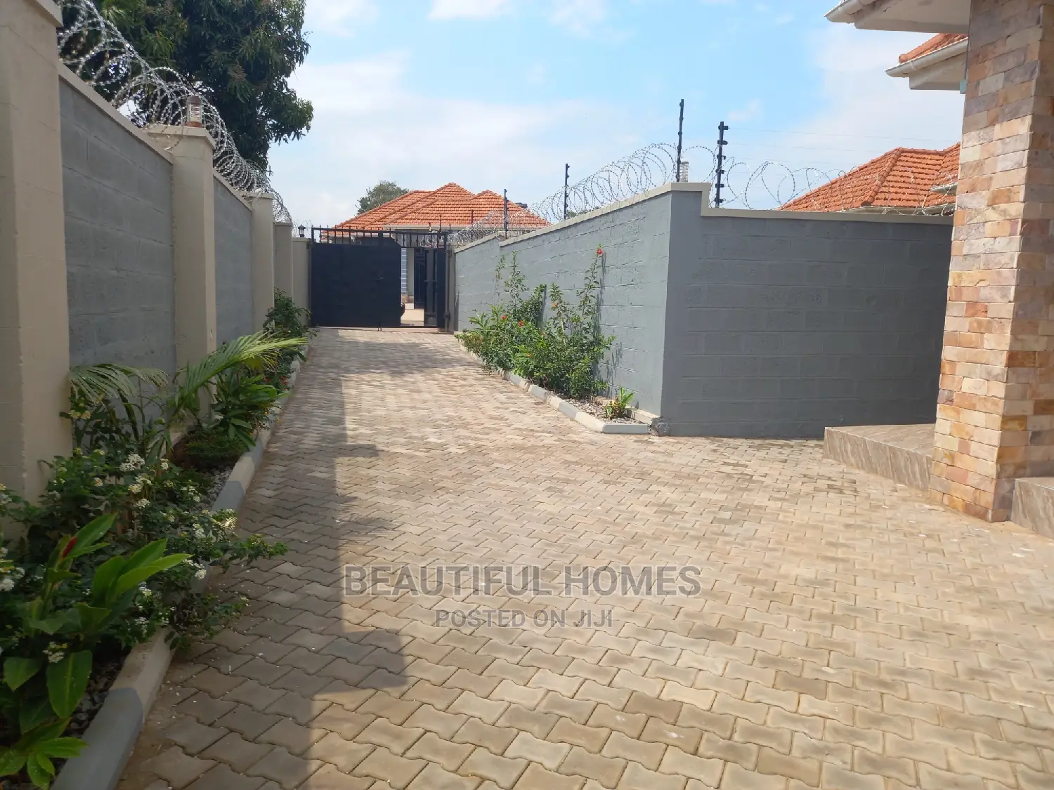 Furnished 4bdrm House in Kyanja Rich, Central Division for Sale