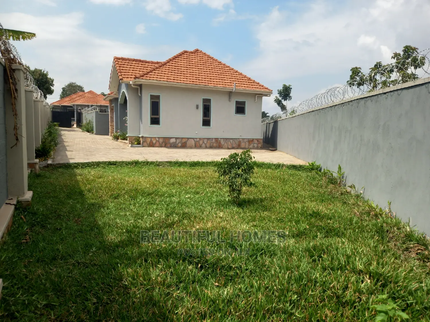 Furnished 4bdrm Bungalow in Kyanja, Central Division for Sale