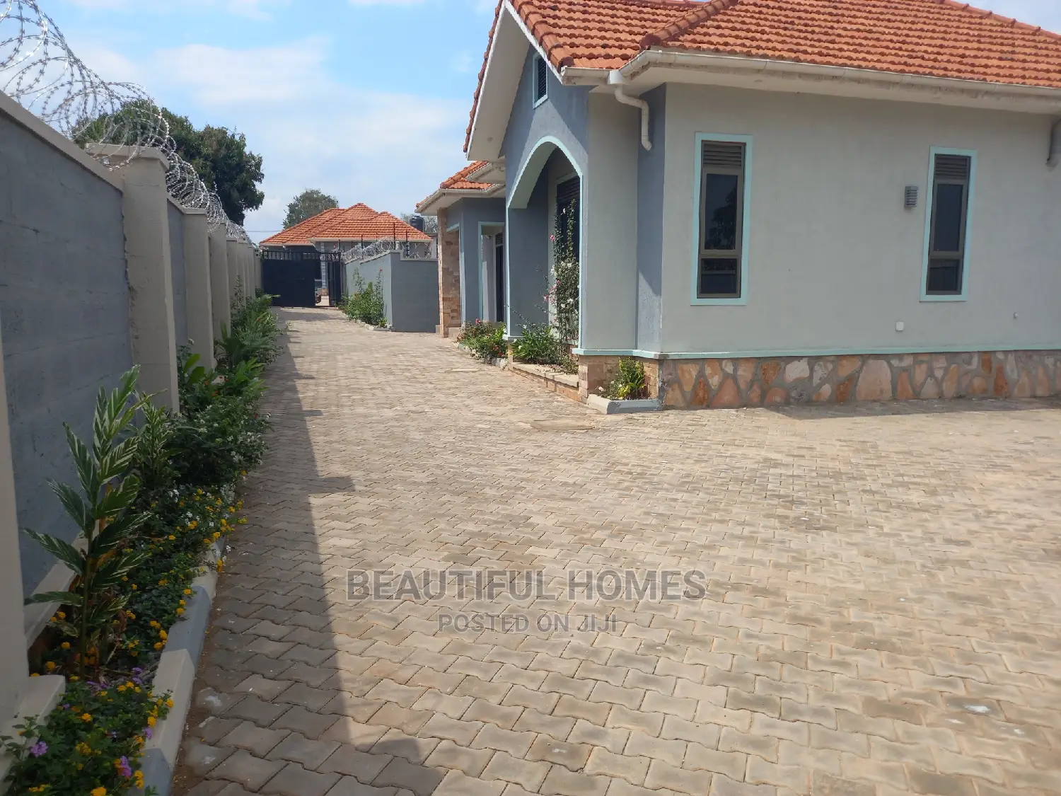 Furnished 4bdrm Bungalow in Kyanja, Central Division for Sale
