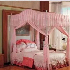 Curved Mosquito Nets
