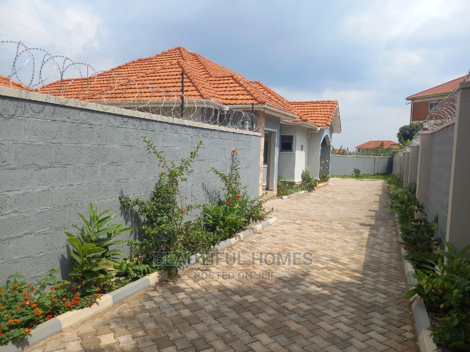 Furnished 4bdrm Bungalow in Kyanja High End, Central Division for Sale