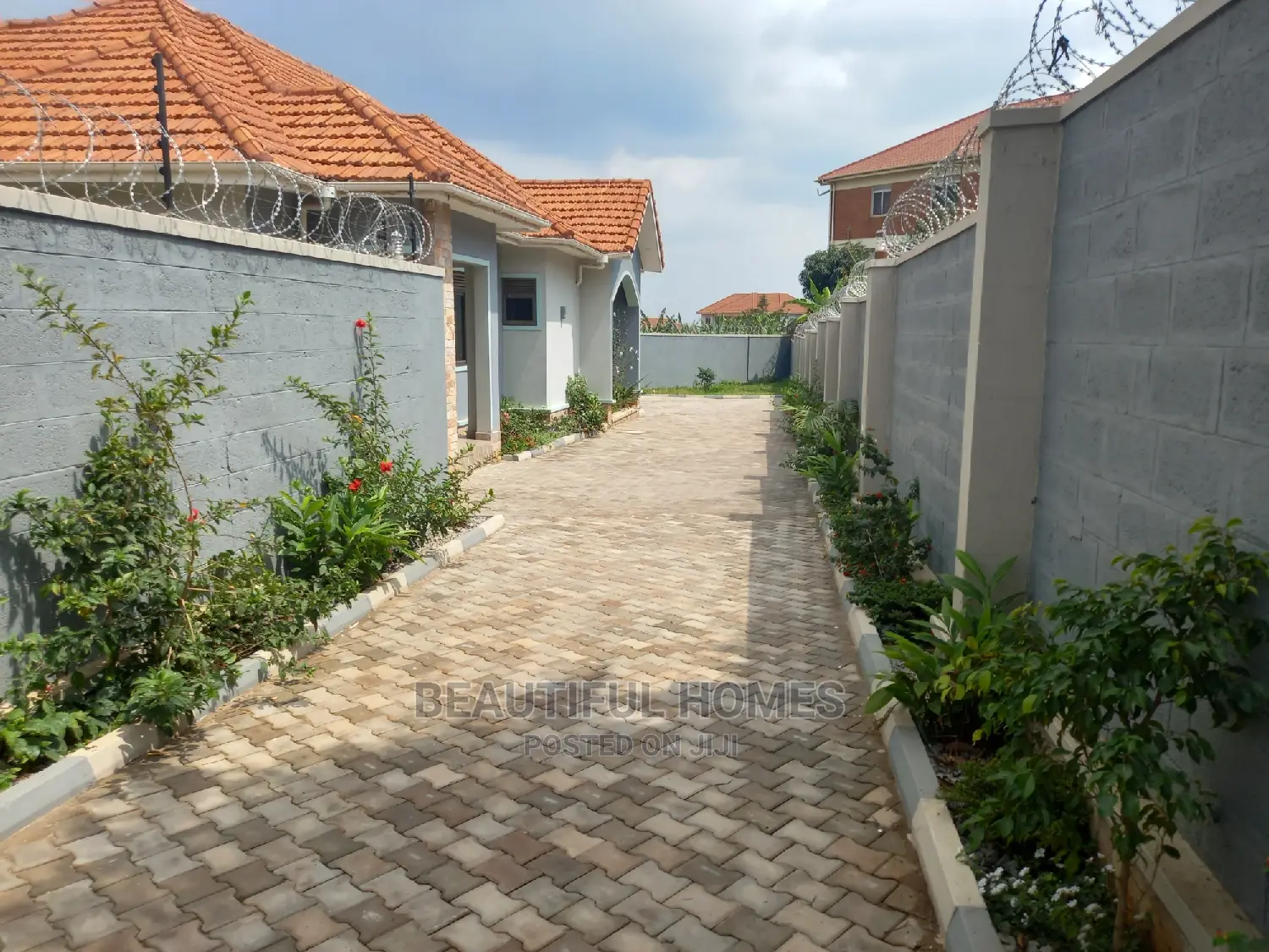 Furnished 4bdrm Bungalow in Kyanja High End, Central Division for Sale