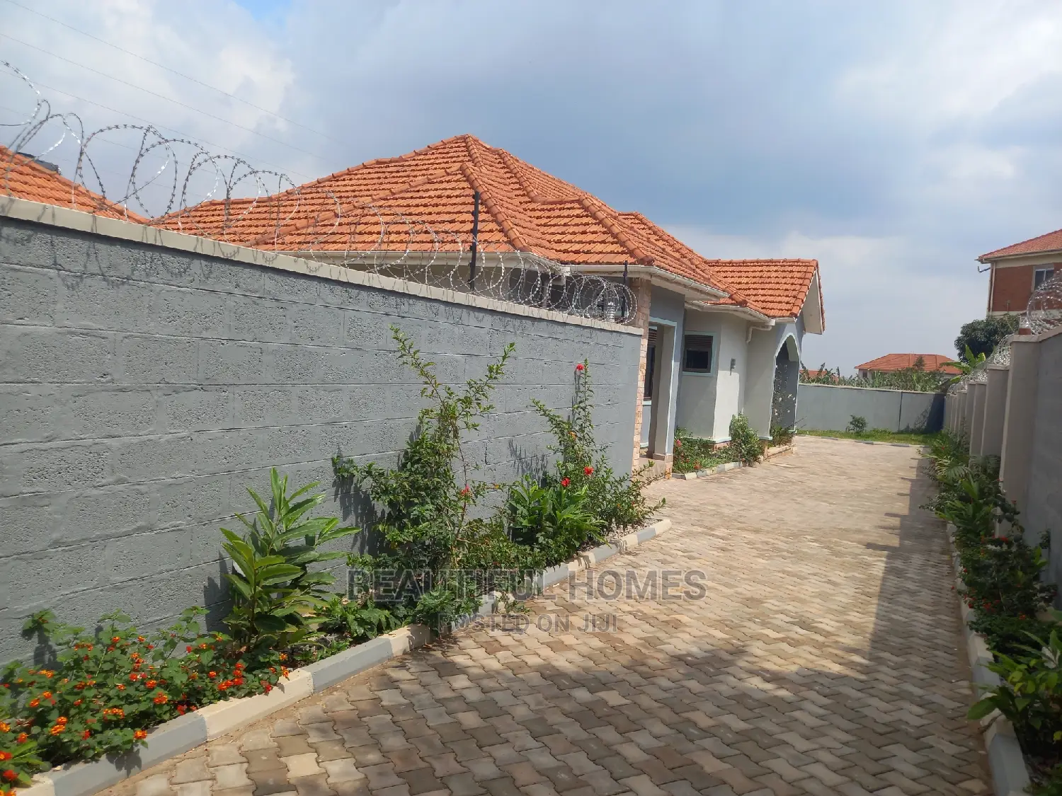 Furnished 4bdrm Bungalow in Kyanja High End, Central Division for Sale