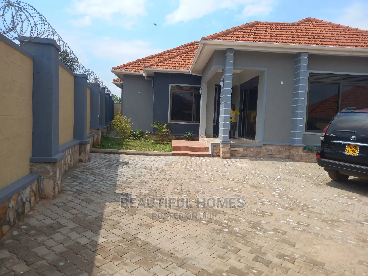 Furnished 4bdrm Bungalow in Kyanja, Central Division for Sale