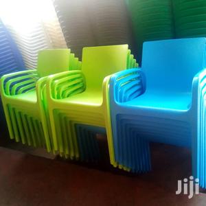 Plastic Restourant Chairs