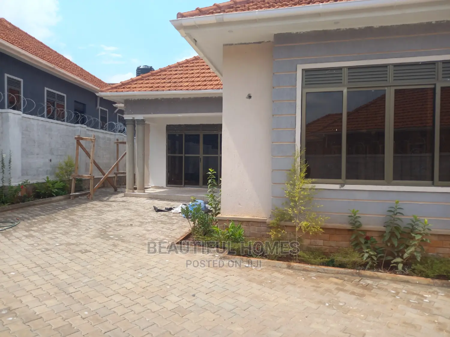 Furnished 4bdrm Bungalow in Kyanja, Central Division for Sale