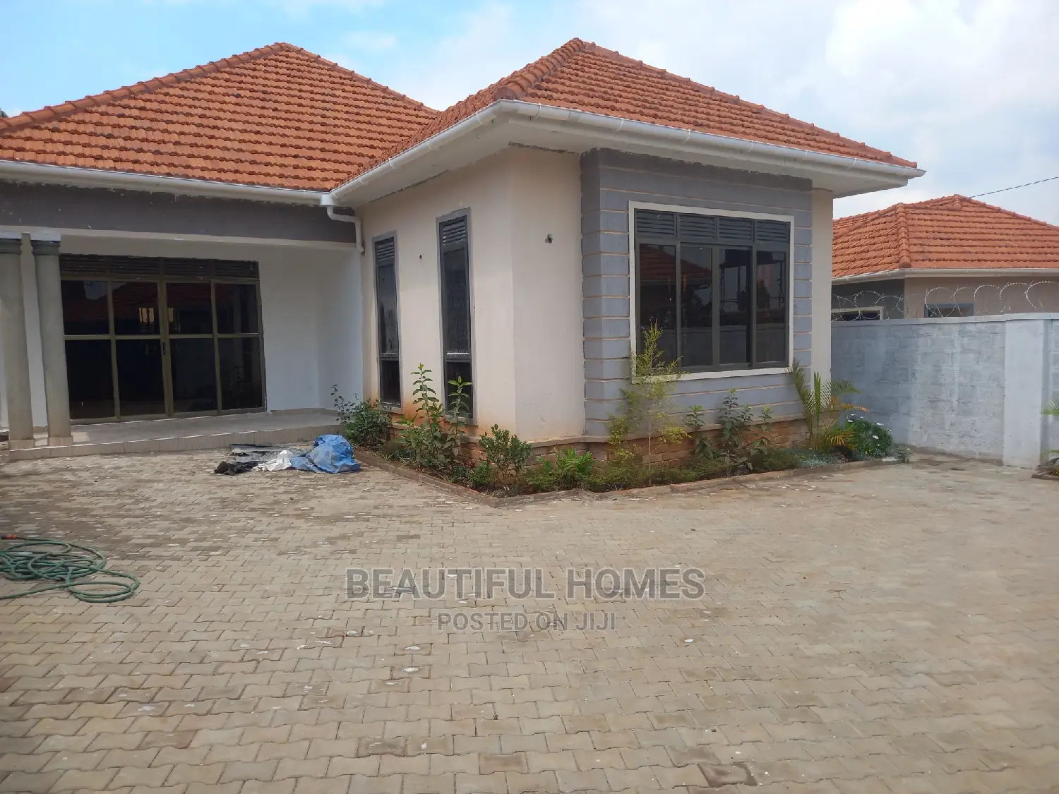 Furnished 4bdrm House in Kyanja 1, Central Division for Sale