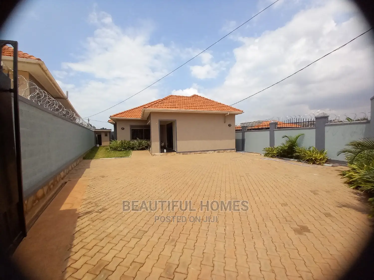 Furnished 4bdrm House in Kyanja Wealthy, Central Division for Sale