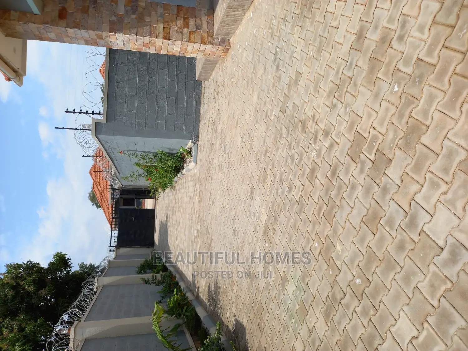 Furnished 4bdrm House in Kyanja, Central Division for Sale