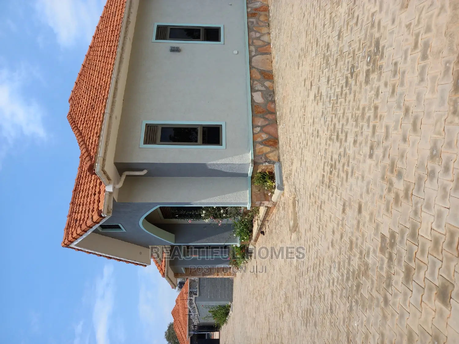 Furnished 4bdrm House in Kyanja Expatriate, Central Division for Sale