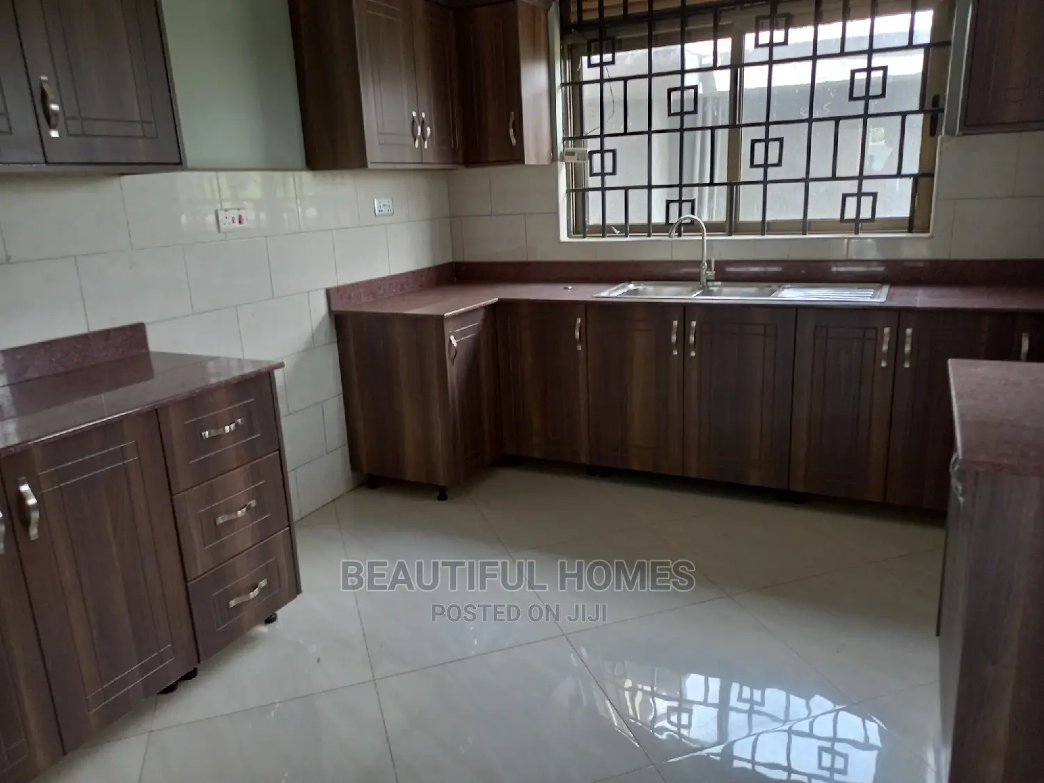 Furnished 4bdrm Bungalow in Kyanja, Central Division for Sale