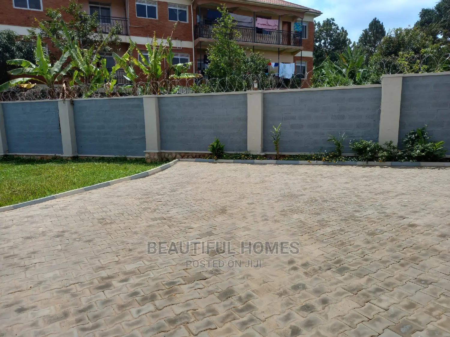 Furnished 4bdrm Bungalow in Kyanja Magnifiscent, Central Division