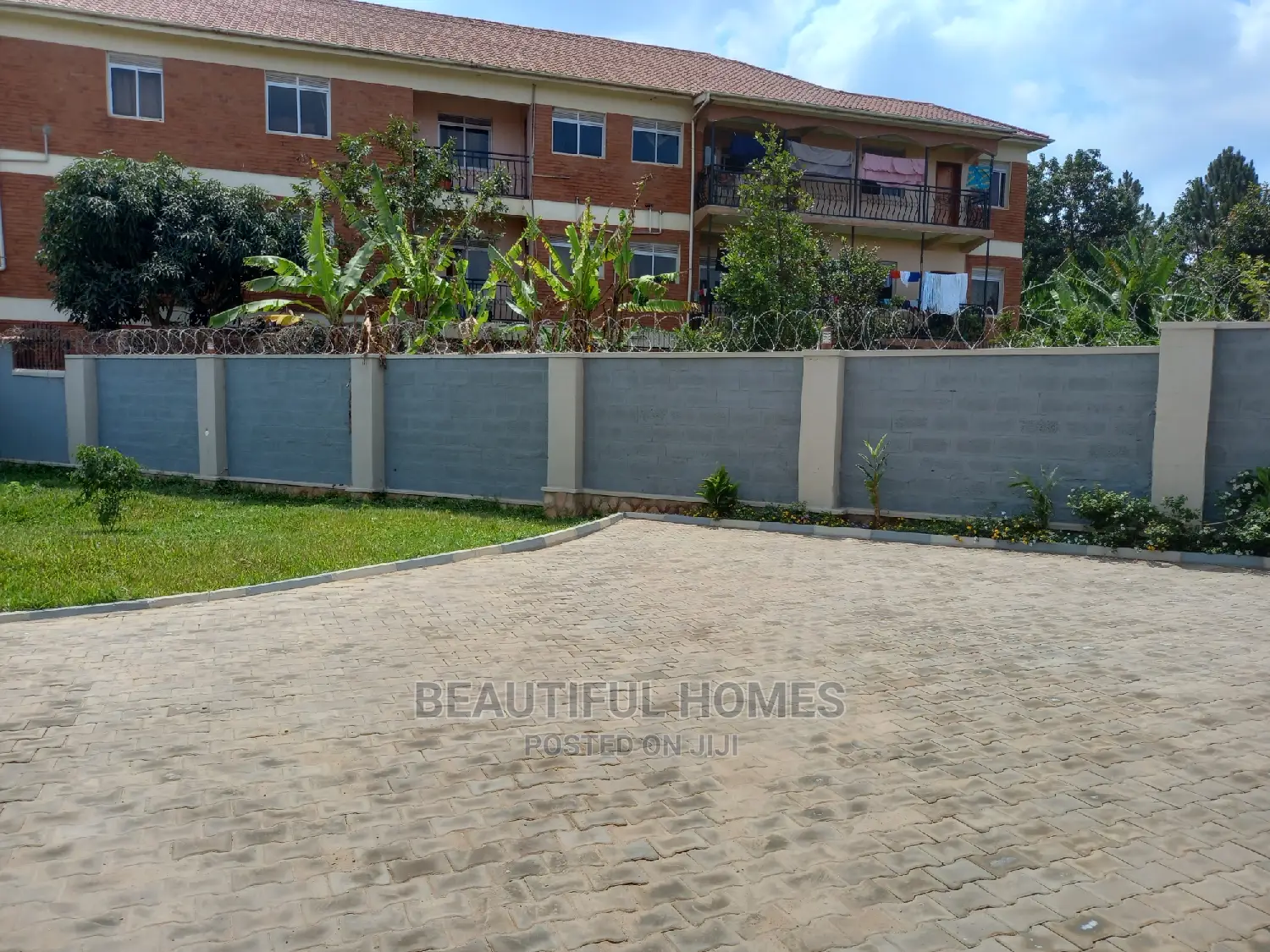 Furnished 4bdrm Bungalow in Kyanja Magnifiscent, Central Division