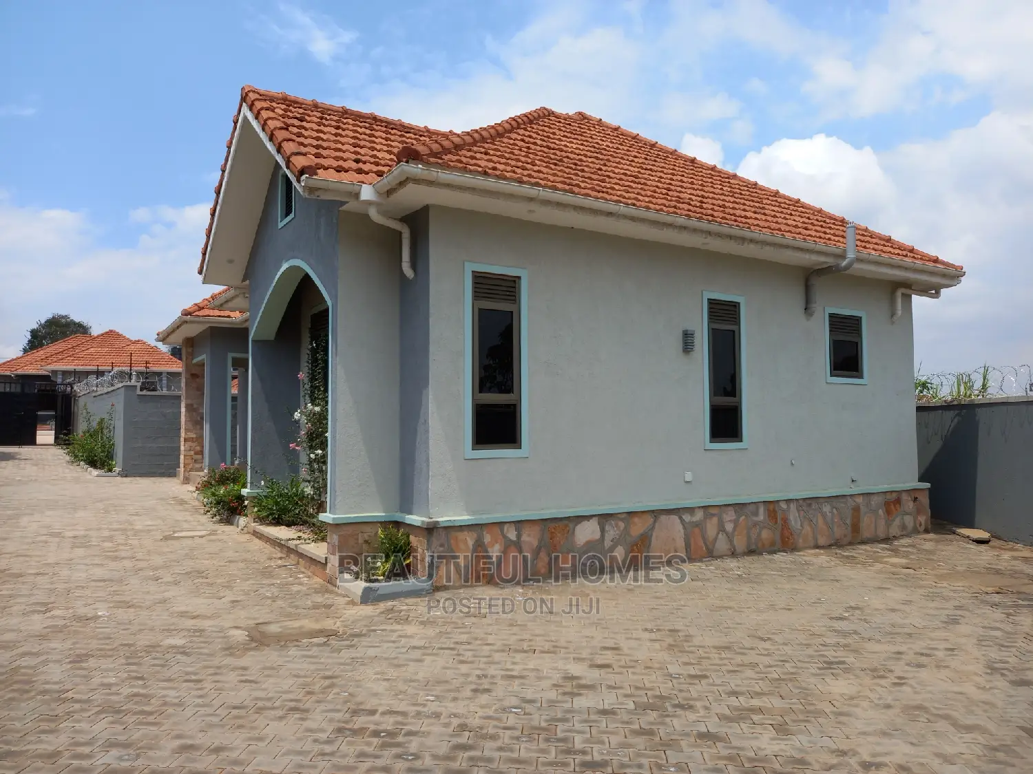 Furnished 4bdrm Bungalow in Kyanja, Central Division for Sale