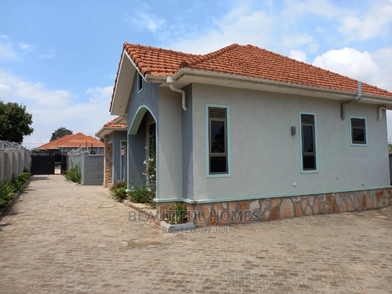 Furnished 4bdrm Bungalow in Kyanja, Central Division for Sale