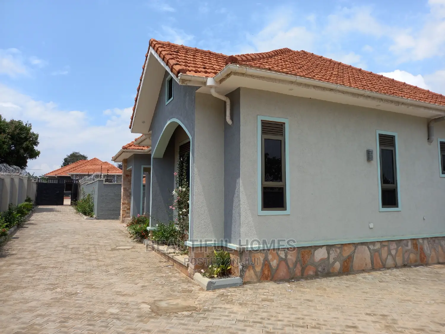 Furnished 4bdrm Bungalow in Kyanja, Central Division for Sale