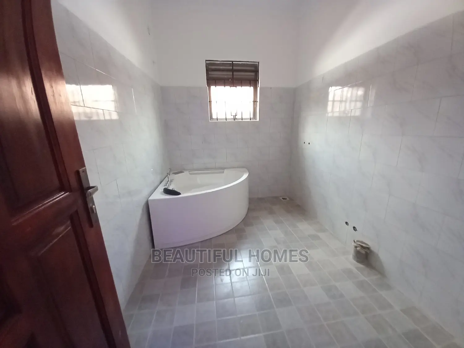 Furnished 4bdrm Bungalow in Kyanja, Central Division for Sale