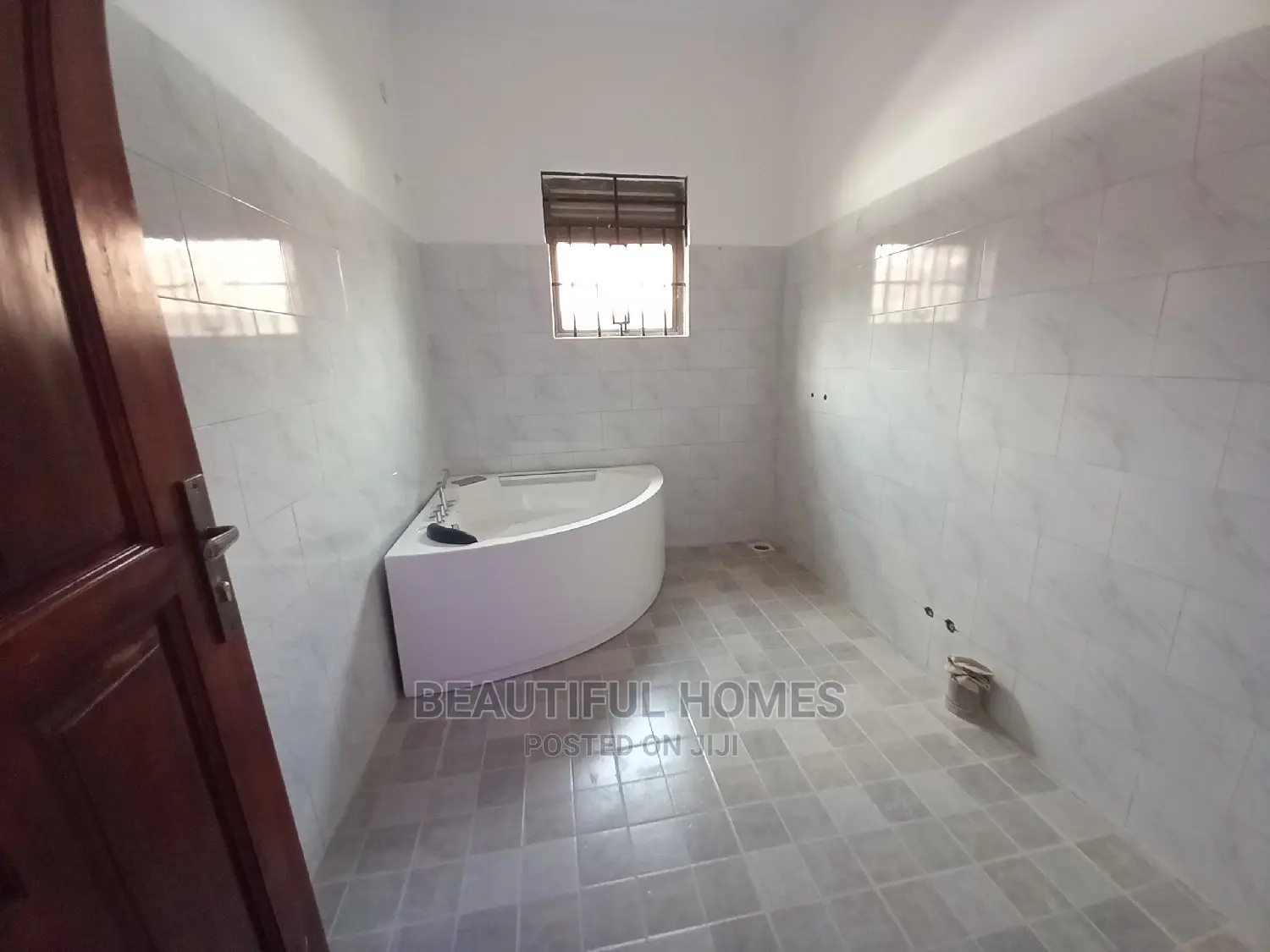 Furnished 4bdrm Bungalow in Kyanja, Central Division for Sale