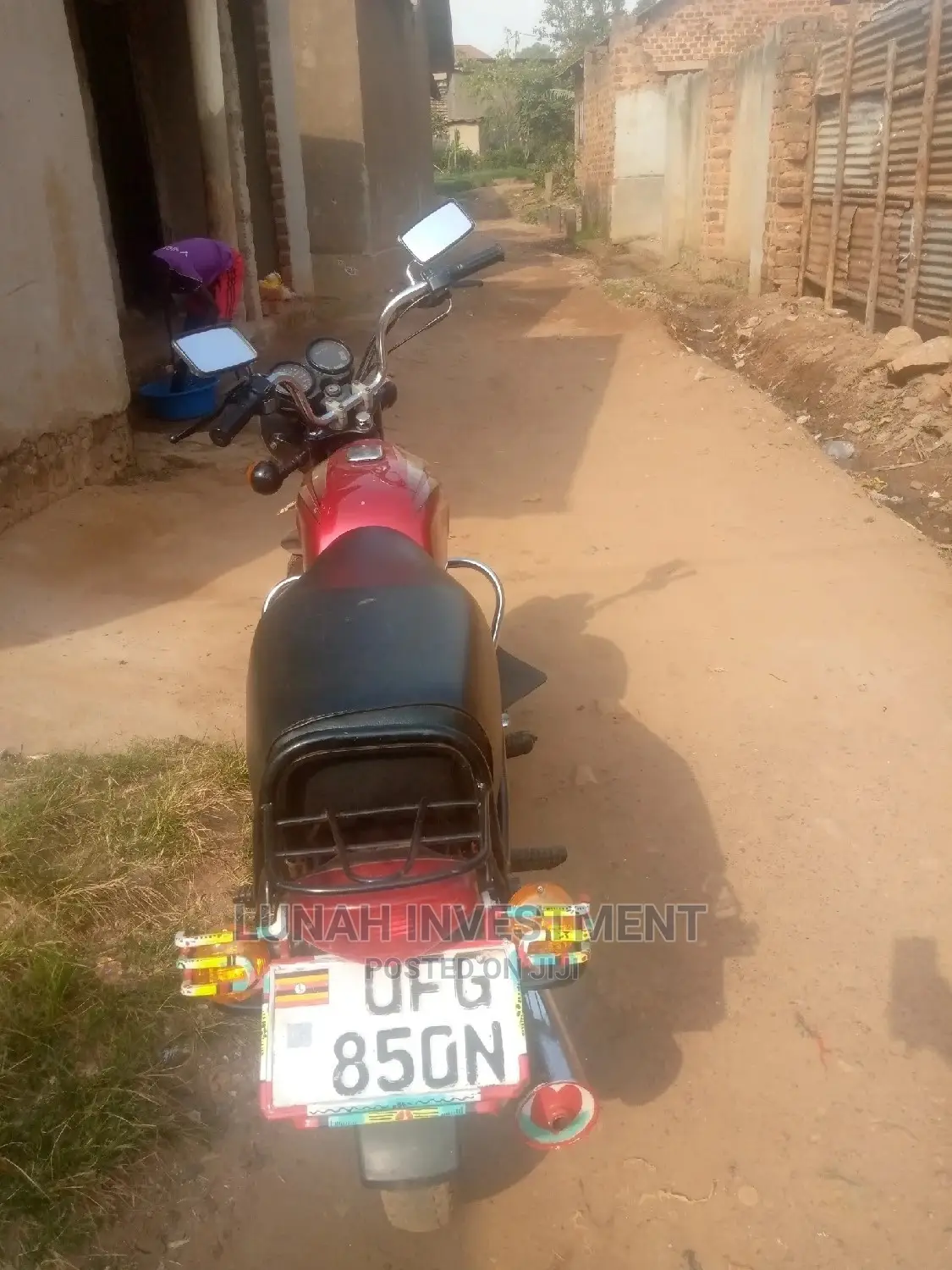 Bajaj RE 2022 Red