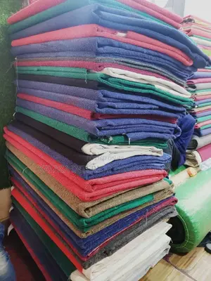 Woolen Carpets/Wall to Wall Carpets
