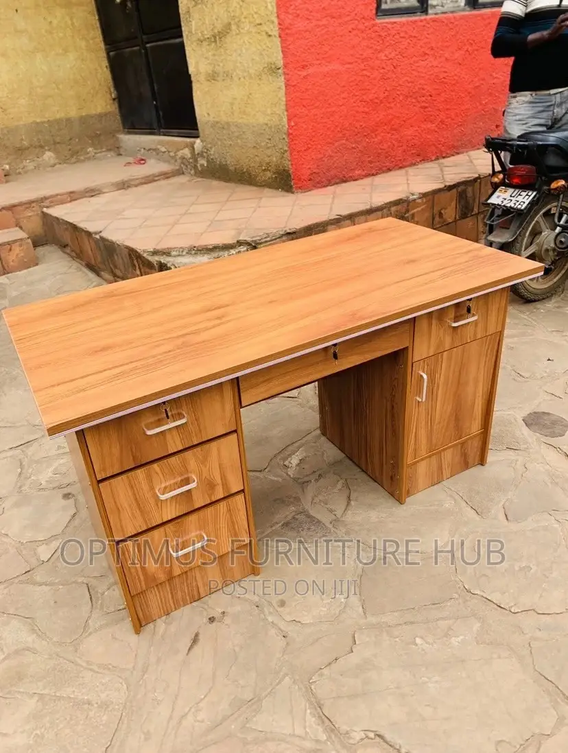 Imported Office Desk (1.4 Meters)