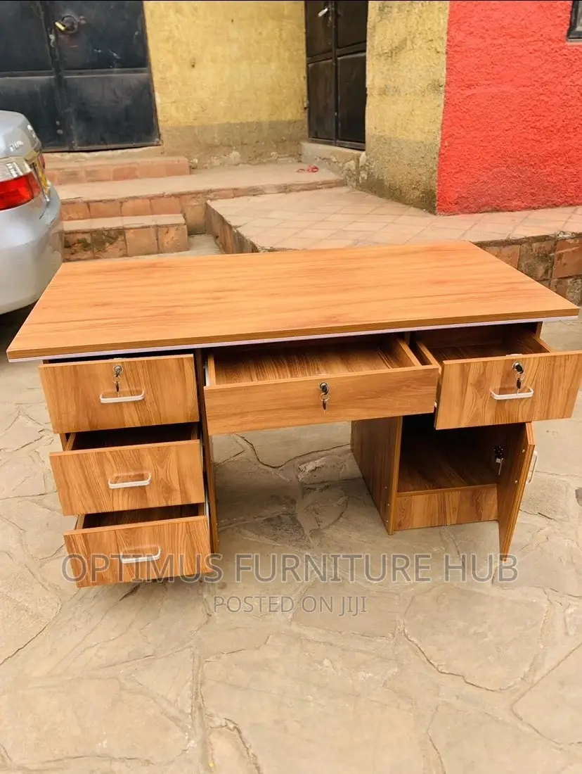 Imported Office Desk (1.4 Meters)