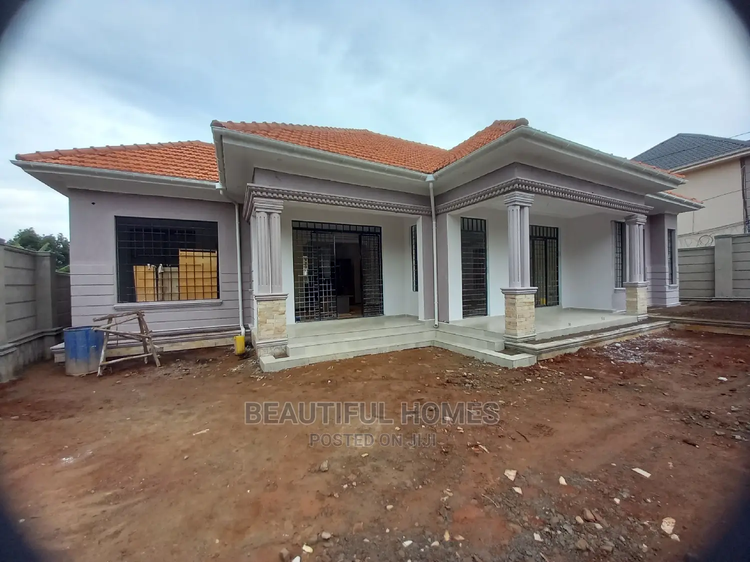 Furnished 4bdrm House in Kira Corporate for Sale