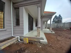 Furnished 4bdrm House in Kira Corporate for Sale
