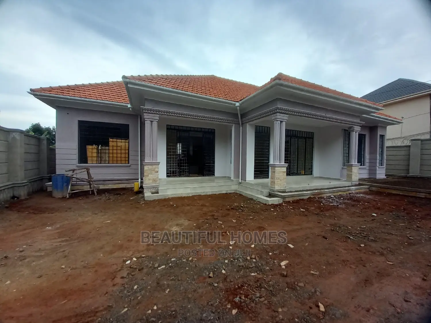 Furnished 4bdrm Bungalow in Kira for Sale