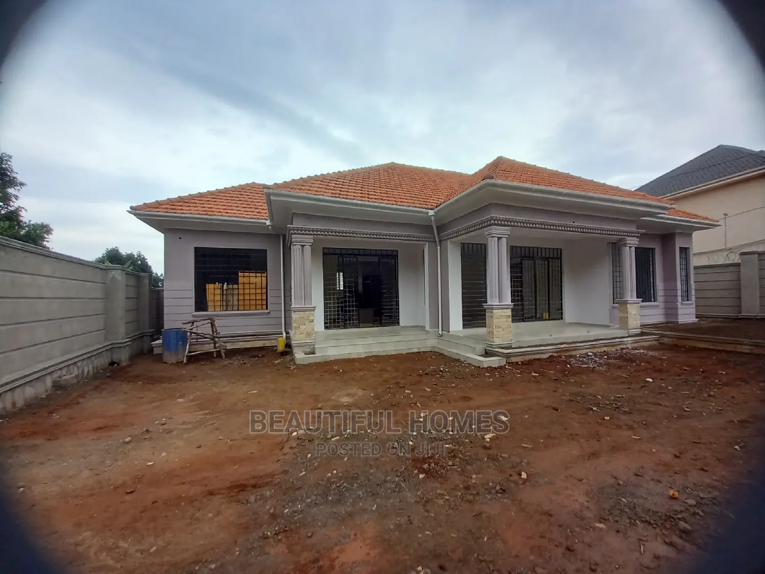 Furnished 4bdrm Bungalow in Kira for Sale