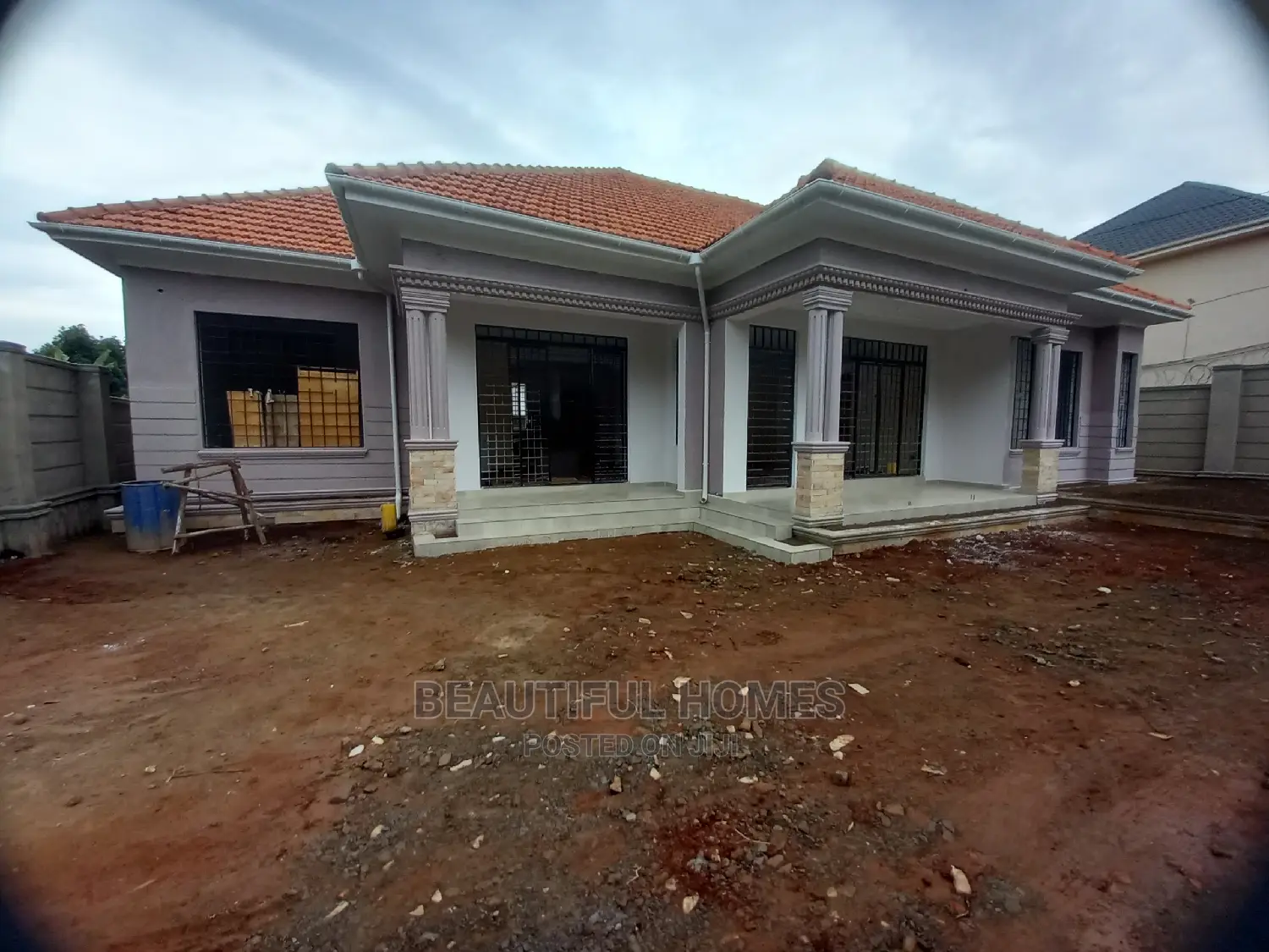 Furnished 4bdrm Bungalow in Kira for Sale