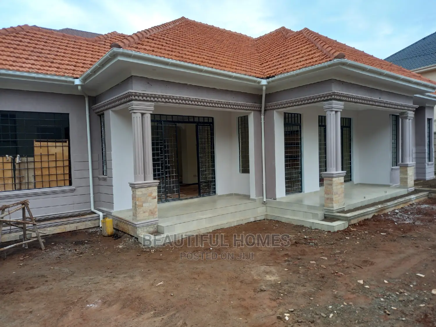 Furnished 4bdrm House in Kira for sale