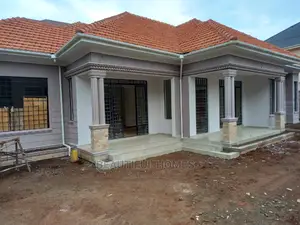 Furnished 4bdrm House in Kira for sale
