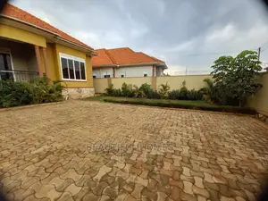 Furnished 4bdrm House in Kira High End for Sale