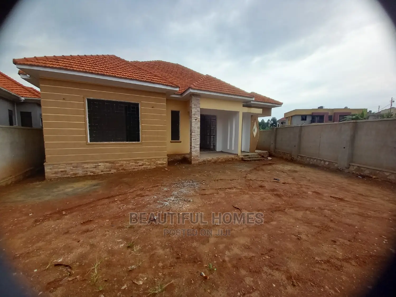 Furnished 4bdrm House in Kira Mamerito for Sale