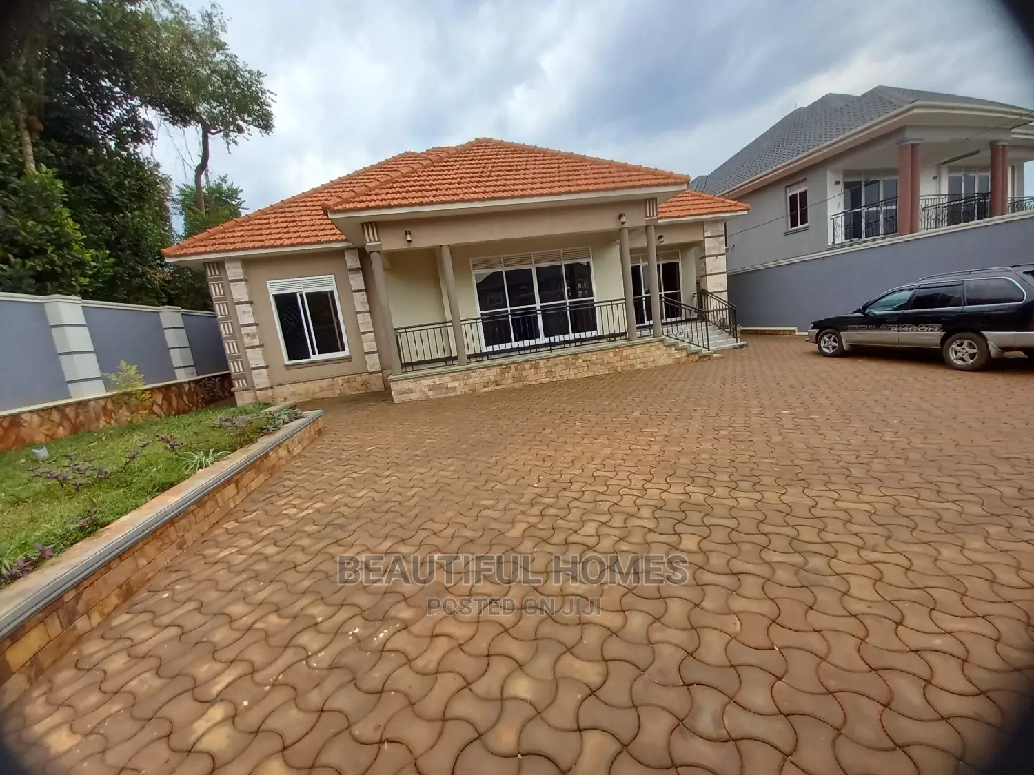 Furnished 4bdrm House in Kira for Sale